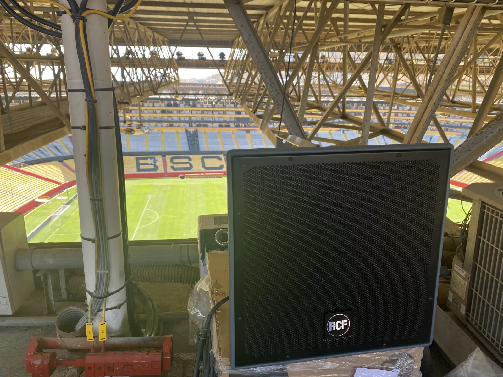 ESTADIO MONUMENTAL BARCELONA SPORTING CLUB GUAYAQUIL ECUADOR SISTEMA DE SONIDO RCF-QSC-SENNHEISER - Imagen 11