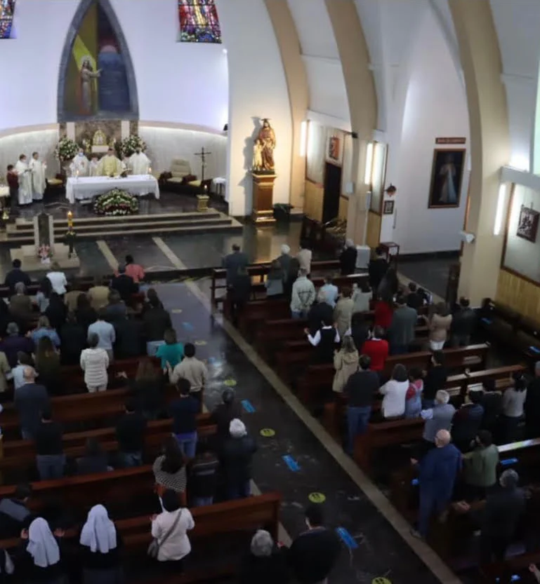 PARROQUIA NUESTRA SEÑORA DE LA PAZ-ARQUIDIÓCESIS DE QUITO - Imagen 4