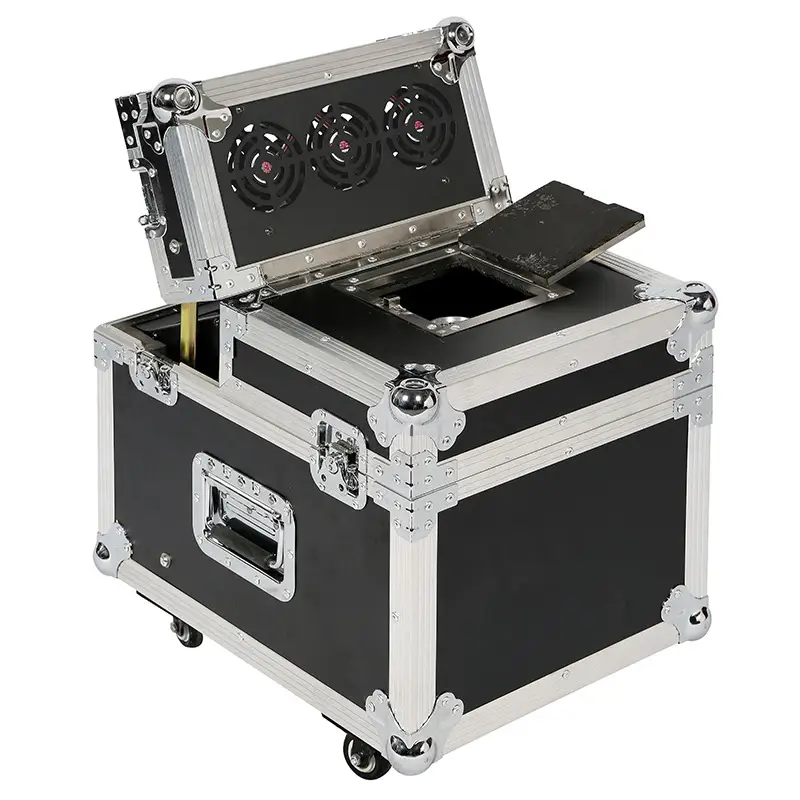 Máquina de humo doble de 600W modelo AL-114 en gabinete tipo flight case con ruedas y cierres metálicos. Máquina de humo doble de 600W modelo AL-114 en flight case con ruedas